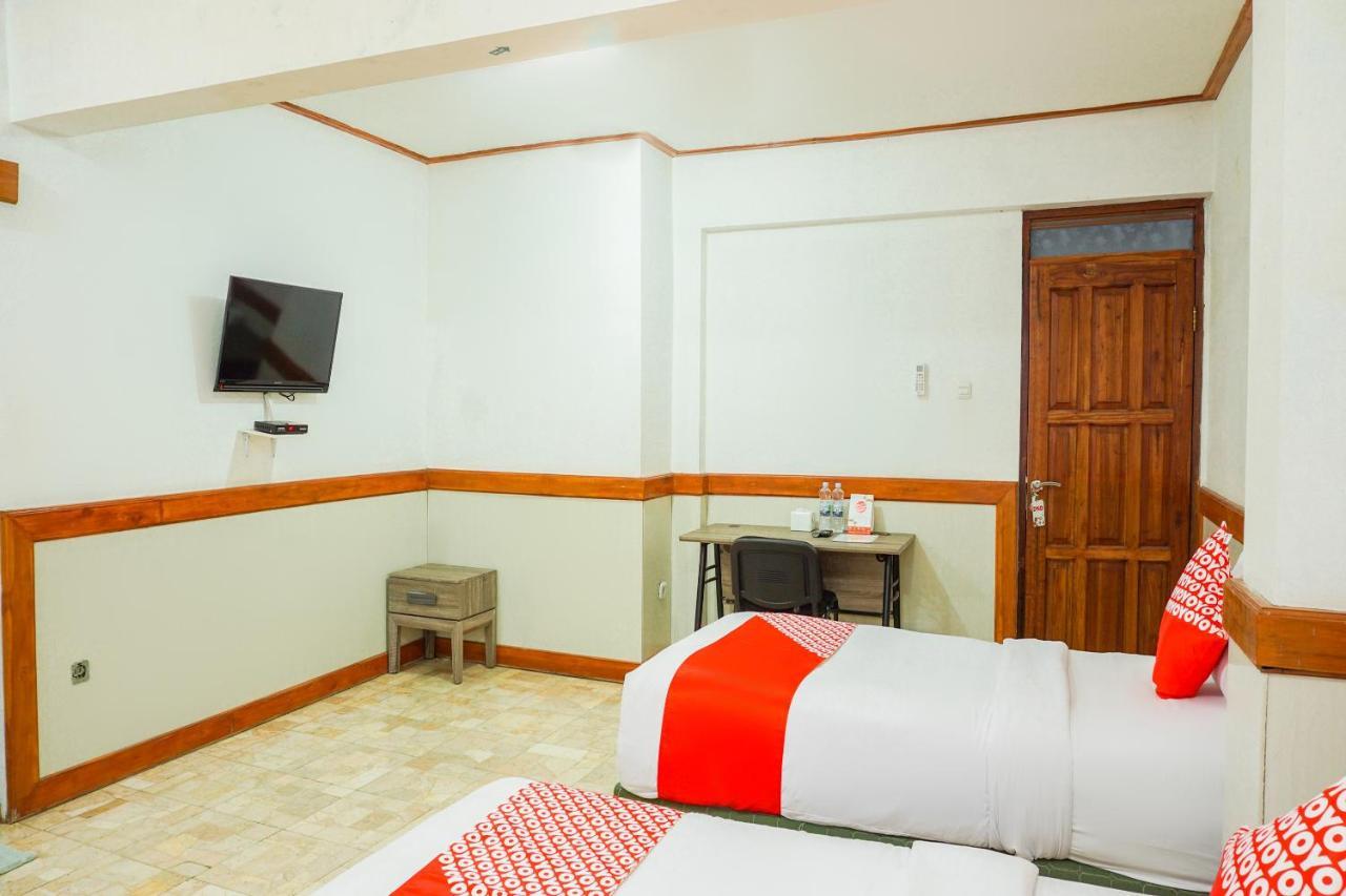 Oyo 1209 Tirtasari Nice Guesthouse Bandung Extérieur photo
