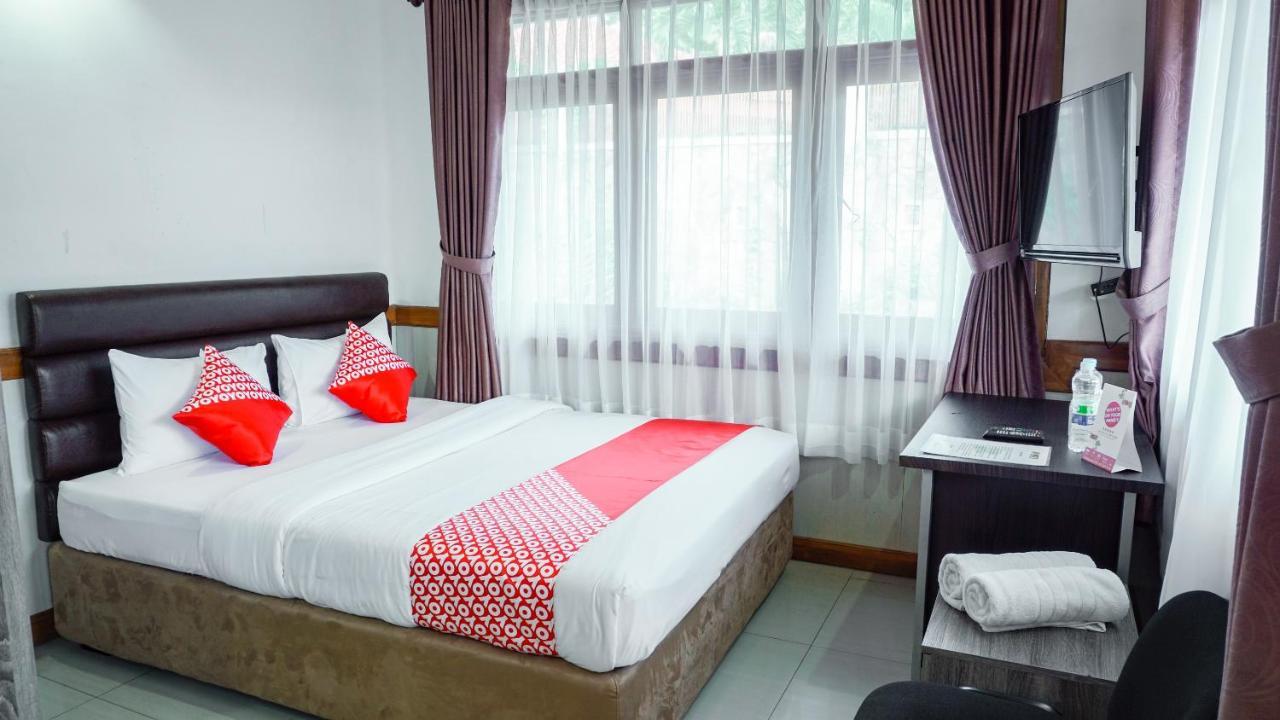 Oyo 1209 Tirtasari Nice Guesthouse Bandung Extérieur photo